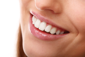 Read more about the article 7 Essential Tips for Sparkling White Teeth