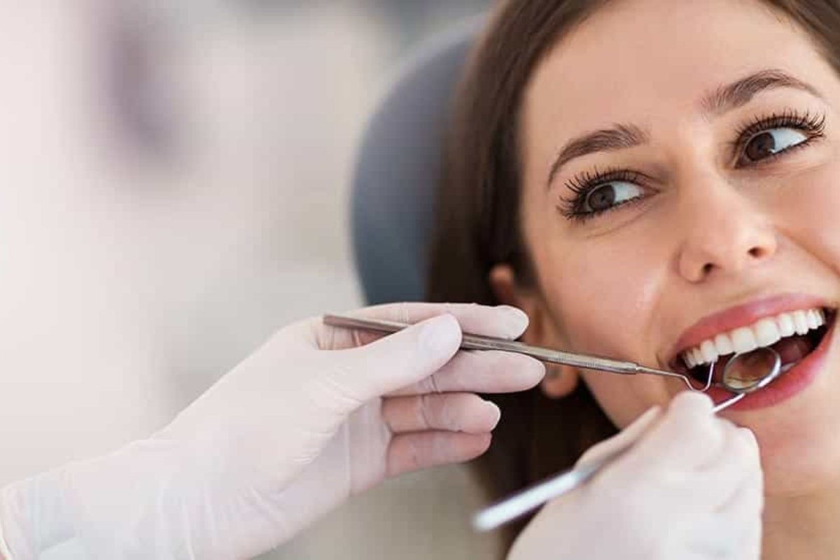Dental veneers procedure near Mount Eliza dental clinic