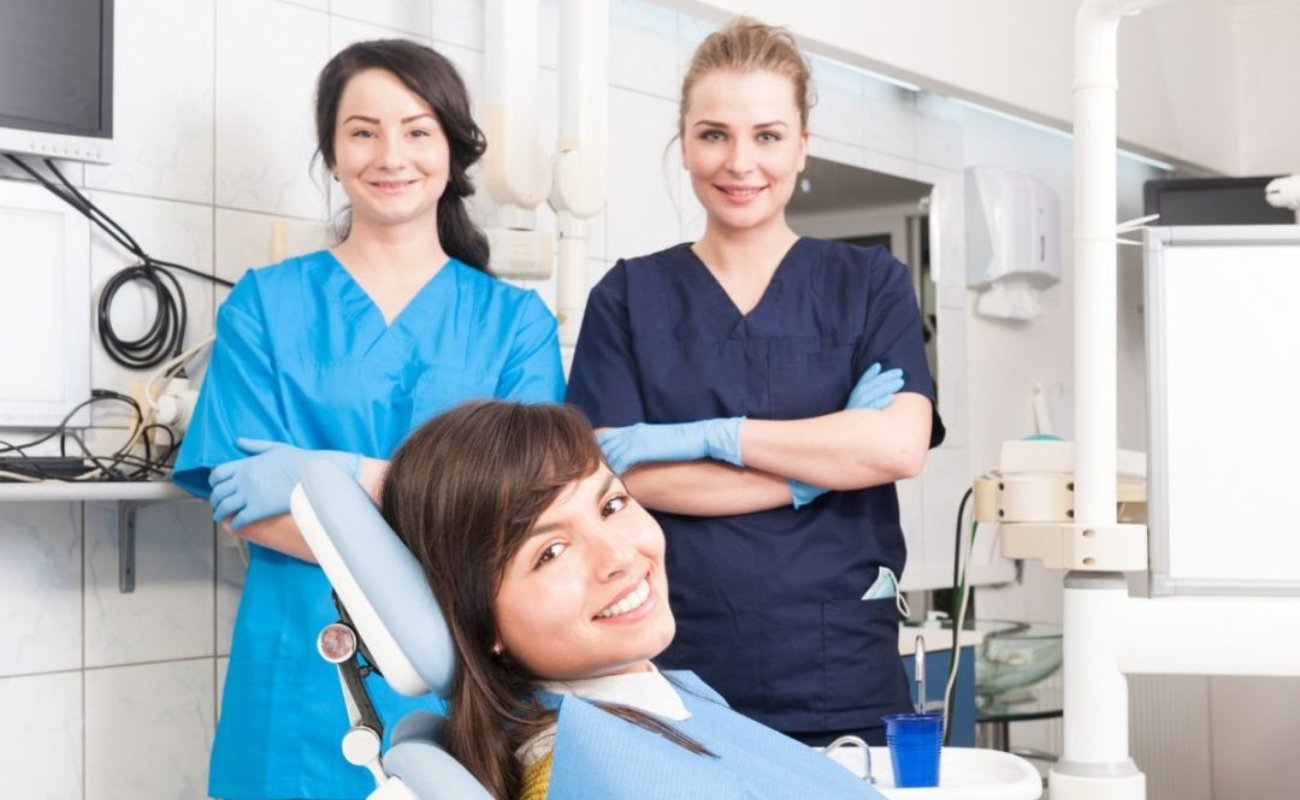 Cosmetic smile design consultation in Frankston South dental clinic