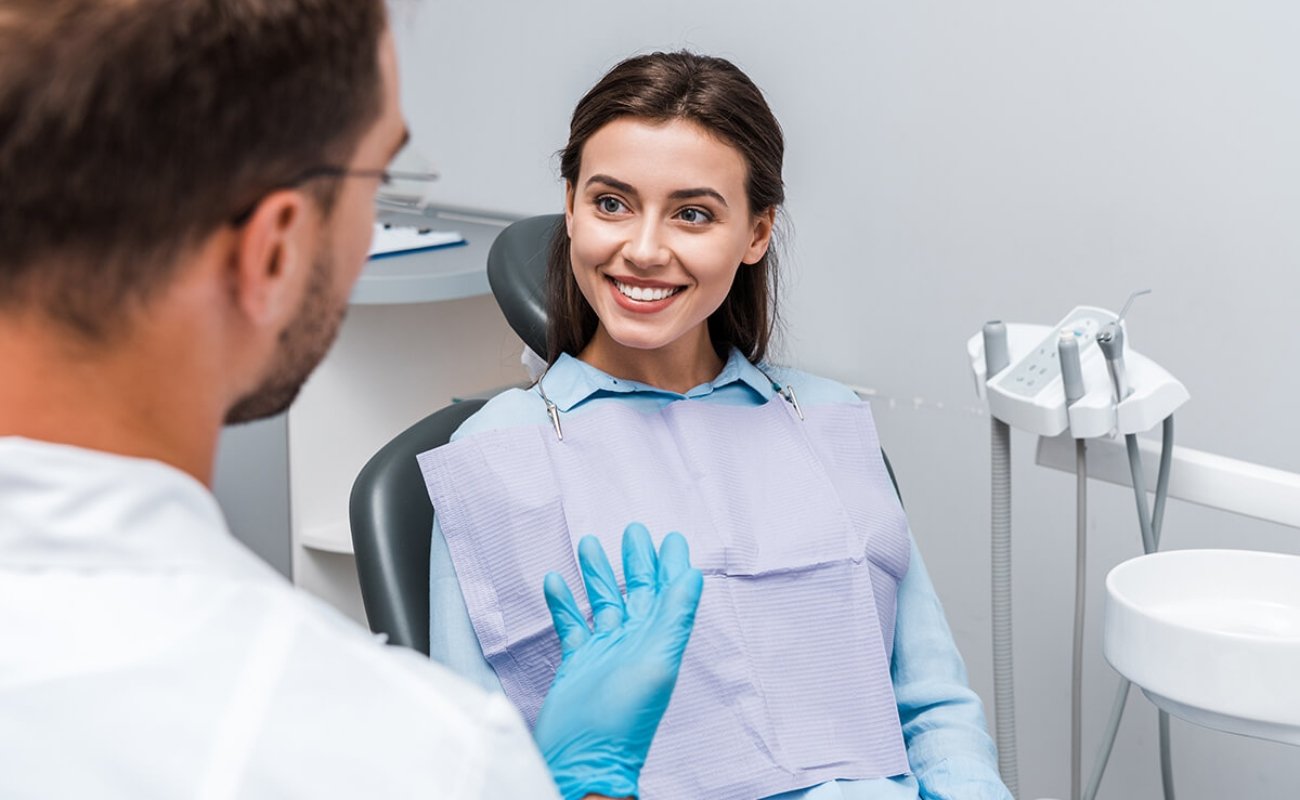 Smile makeover consultation in Hawthorn East dental clinic