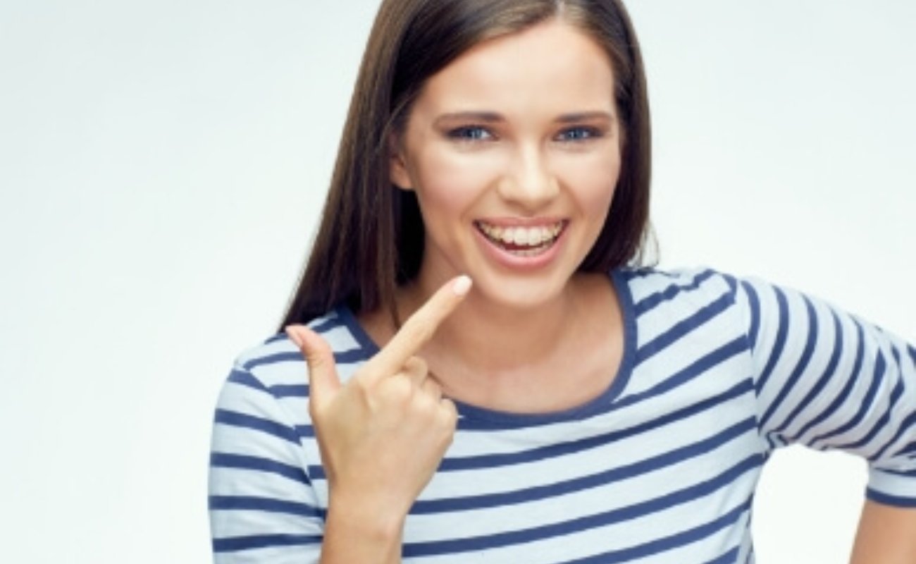Smile design consultation in Kew East dental clinic