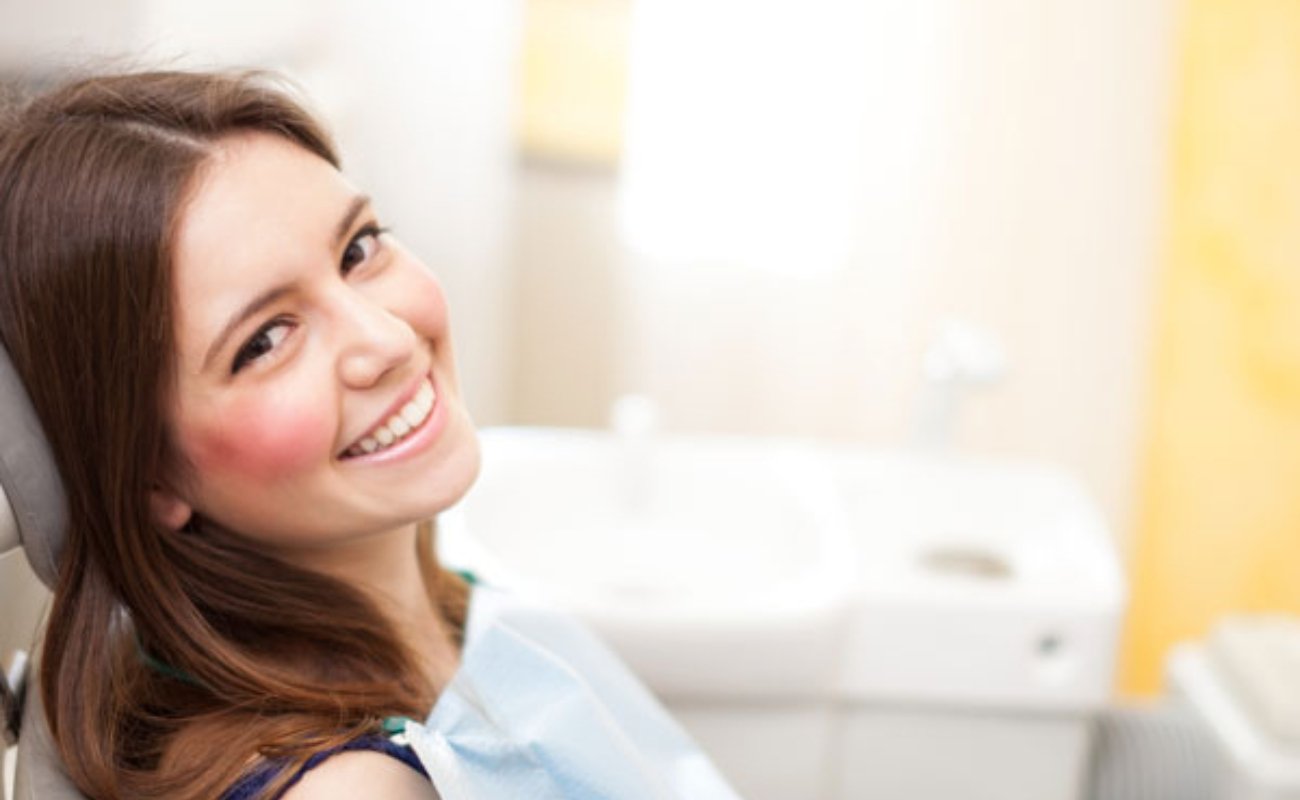 Smile design consultation in Kew East dental clinic