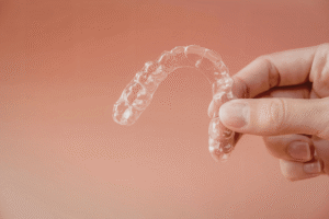 Read more about the article The Clear Choice: Why Clear Aligners Are Revolutionizing Smiles